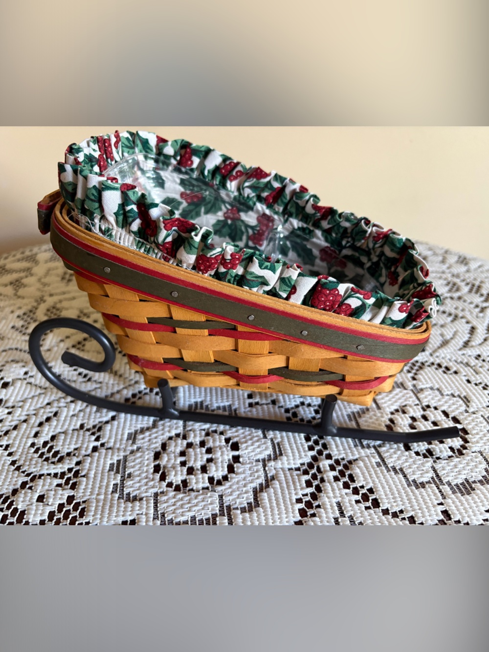 Vintage 1998 Longaberger Sleigh Basket